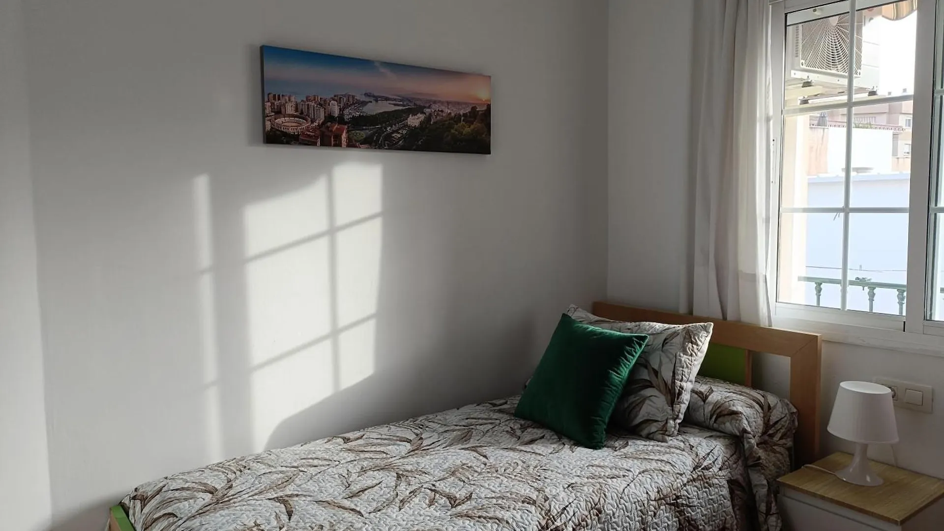 Apto Ana. Malaga Centro Daire