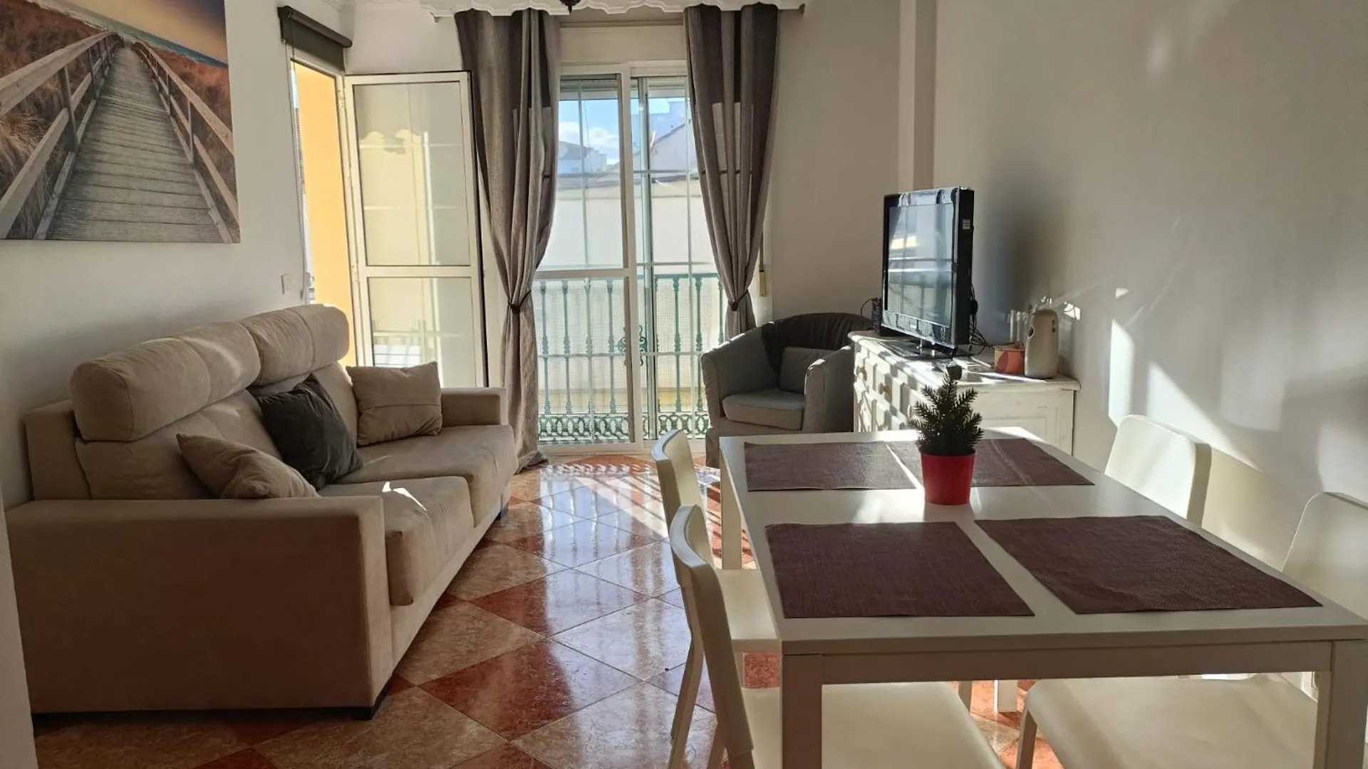 Daire Apto Ana. Malaga Centro