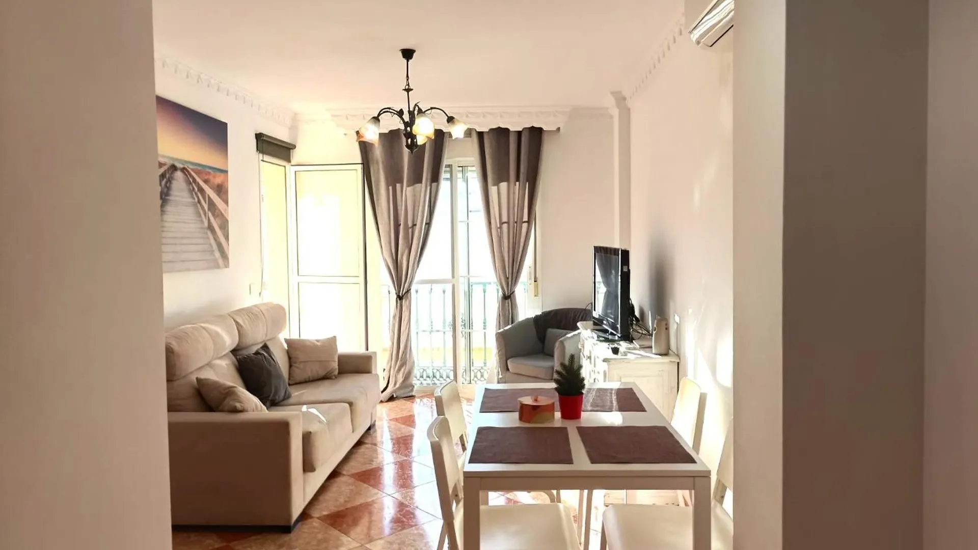 Daire Apto Ana. Malaga Centro İspanya